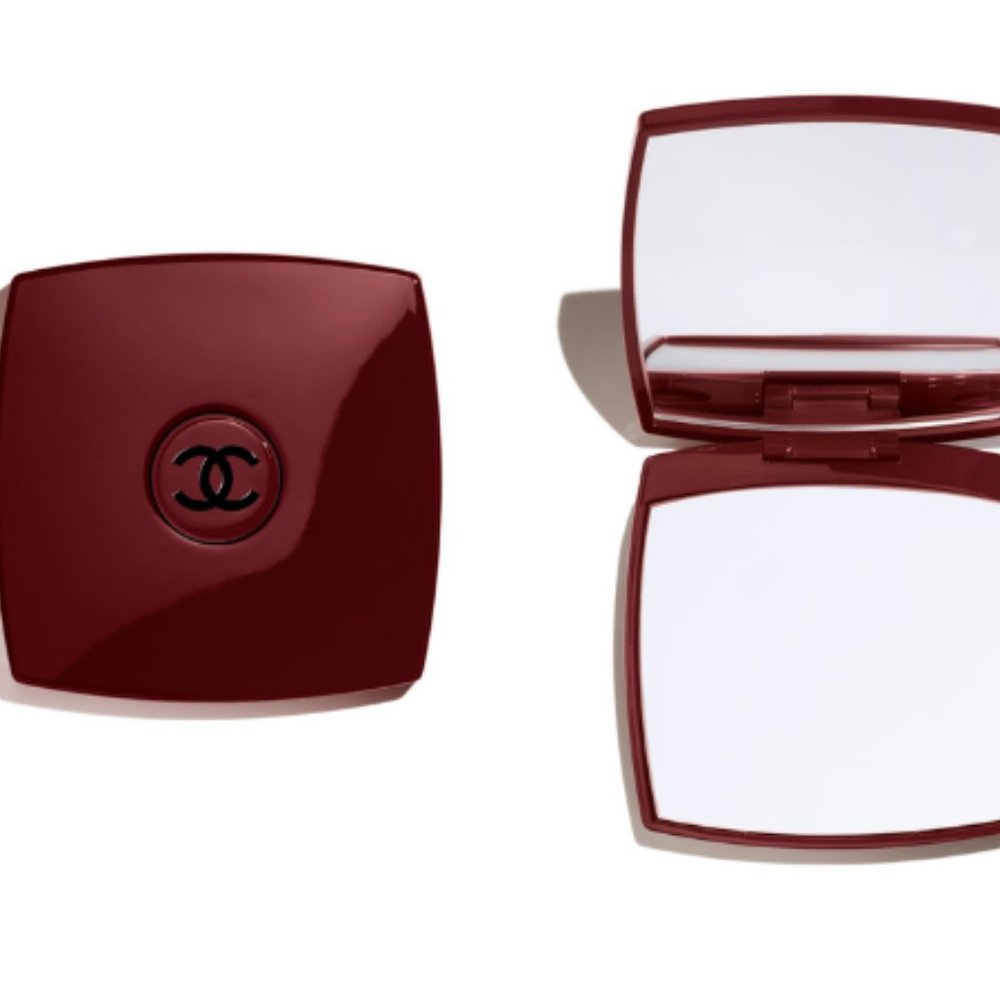 CHANEL Rouge Noir Mirror